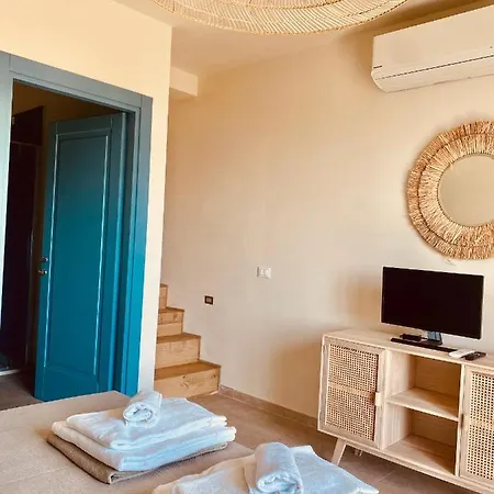 Aparthotel Capo Bianco 4*