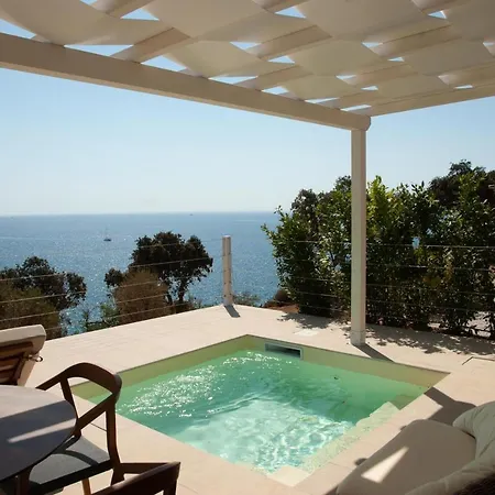 Aparthotel Capo Bianco Porto Azzurro