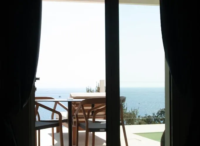 Capo Bianco بورتو أتْسورّو