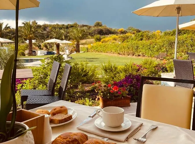 شقة فندقية Capo Bianco 4*